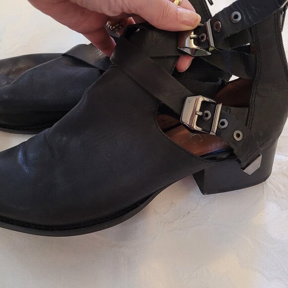 🎀Jeffrey Campbell Ibiza Everly Black Double Buckle Booties Leather - Picture 3 of 7